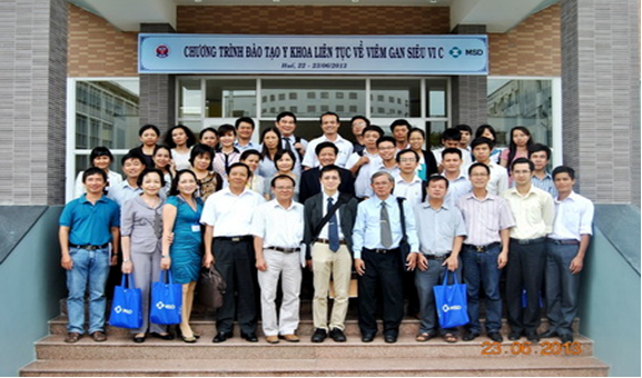 Description: http://www.huemed-univ.edu.vn/upload/image/tin_tuc_hoat_dong/tin_hoat_dong/2013/viemganC_4.jpg